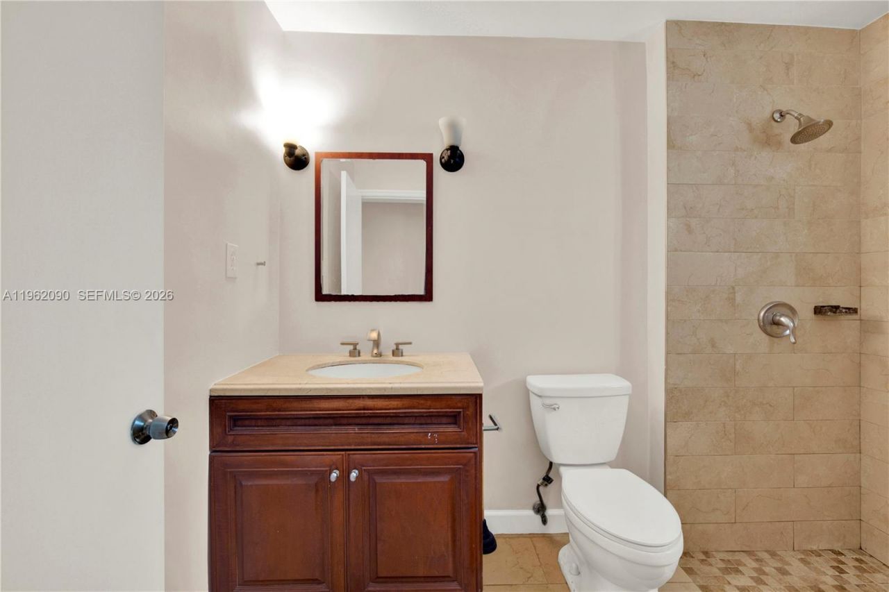 5901 SW 45th St, Unit 1, Miami, FL 33155 Photo