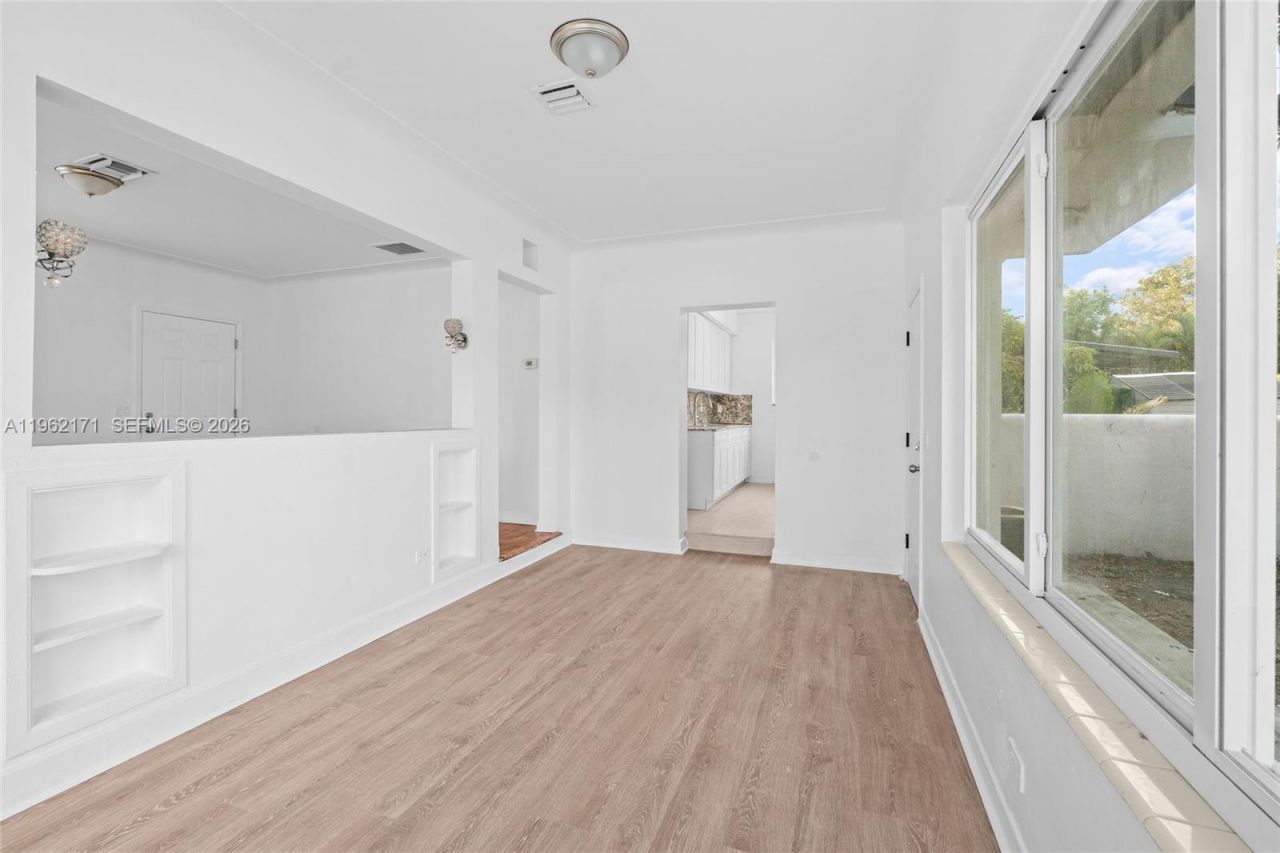 201 S Biscayne River Dr #0 , Miami, FL 33169 Photo