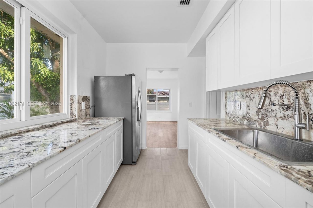 201 S Biscayne River Dr #0 , Miami, FL 33169 Photo