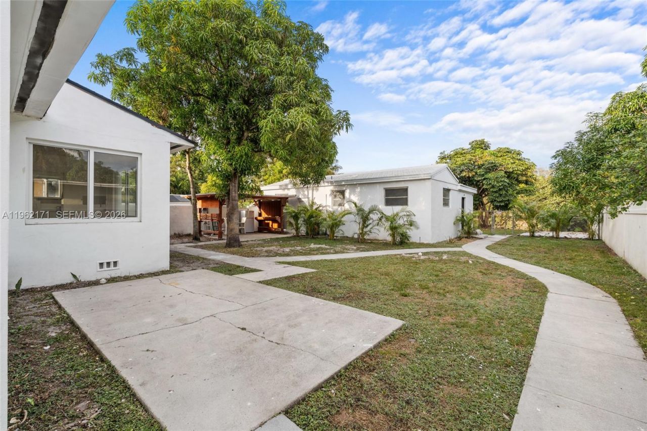 201 S Biscayne River Dr #0 , Miami, FL 33169 Photo