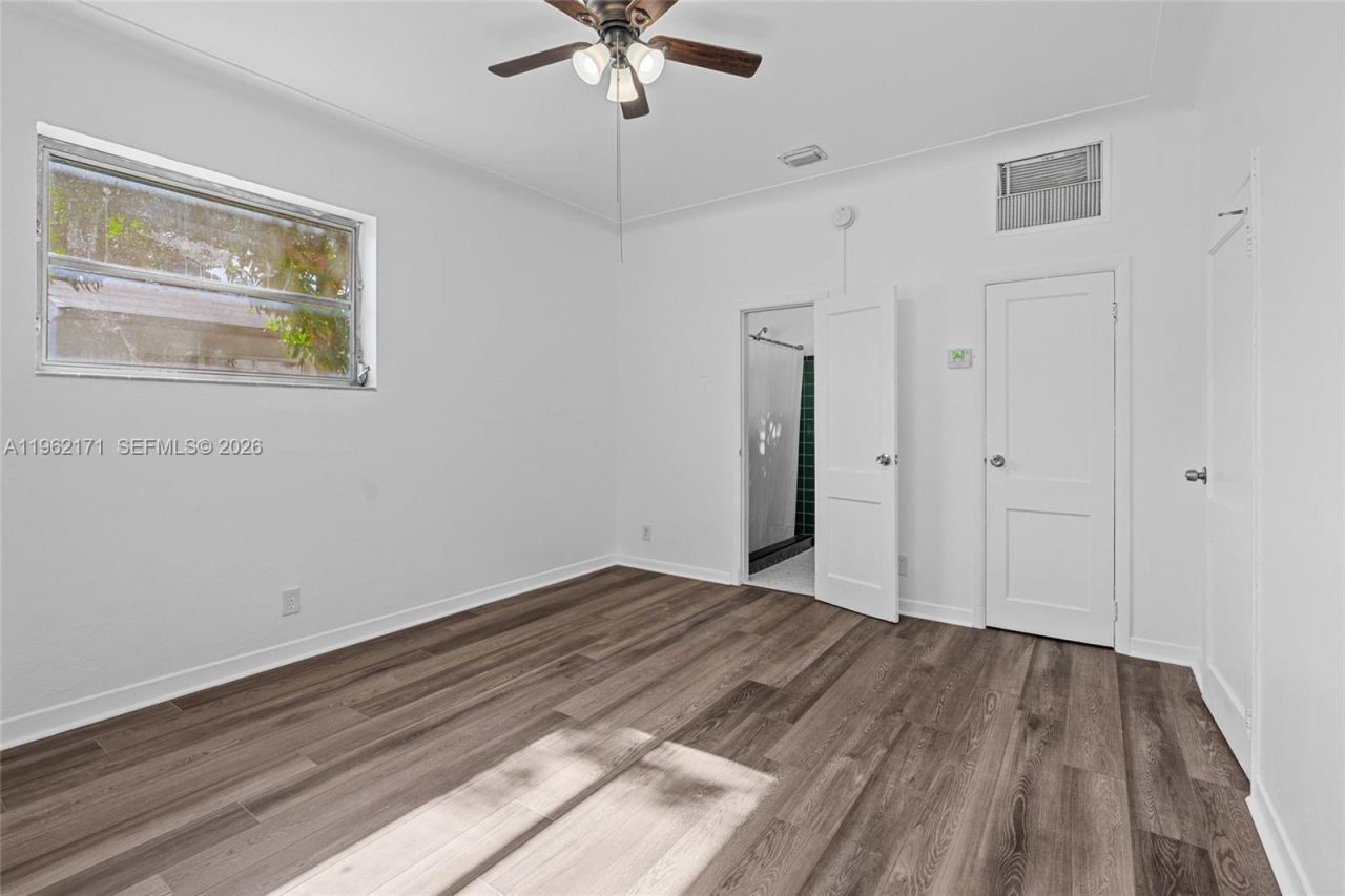 201 S Biscayne River Dr #0 , Miami, FL 33169 Photo