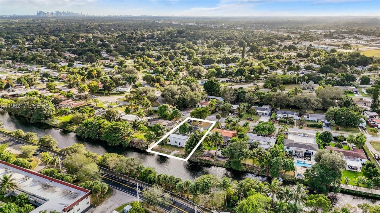 201 S Biscayne River Dr #0 , Miami, FL 33169 Photo