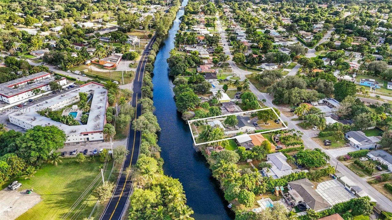 201 S Biscayne River Dr #0 , Miami, FL 33169 Photo