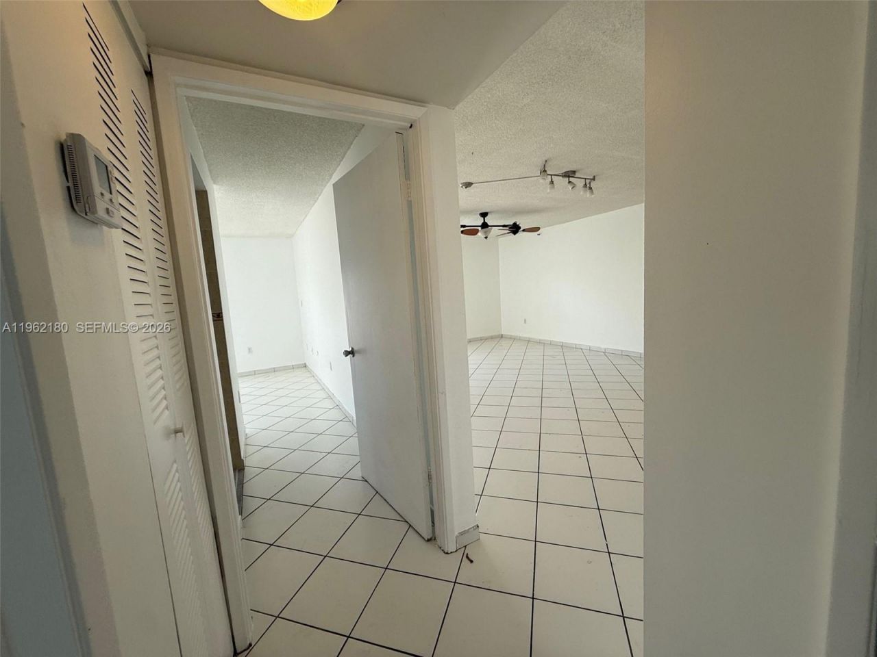 7832 Collins Ave, Unit 207, Miami Beach, FL 33141 Photo