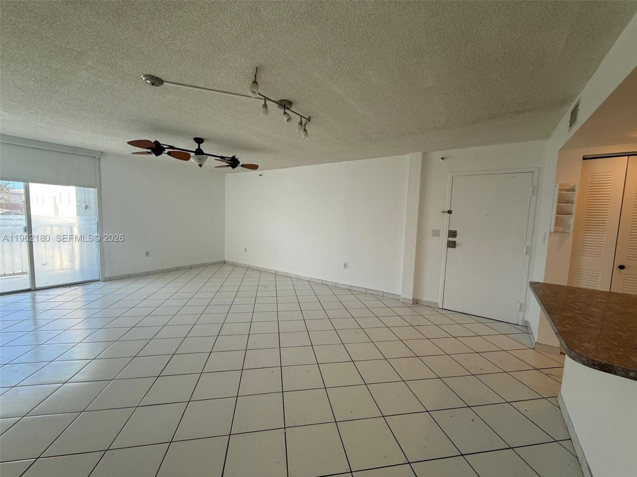 7832 Collins Ave, Unit 207, Miami Beach, FL 33141 Photo
