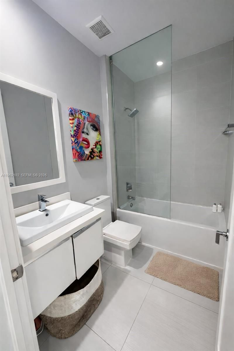 10565 NW 64th Way, Doral, FL 33178 Photo