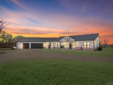 1652 Mount Moriah Road , Riesel, TX 76682