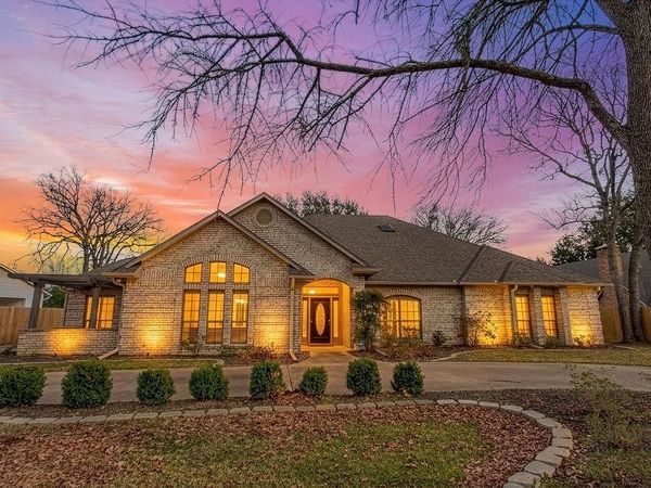 241 Hideaway Lane E, Hideaway, TX 75771