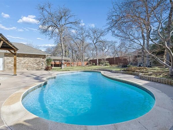 3804 Ashbury Lane, Bedford, TX 76021