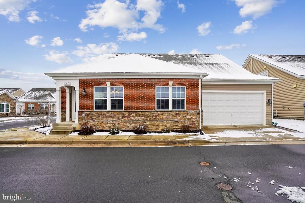 77 Harpers Mill Way, Lovettsville, VA 20180 Main Photo