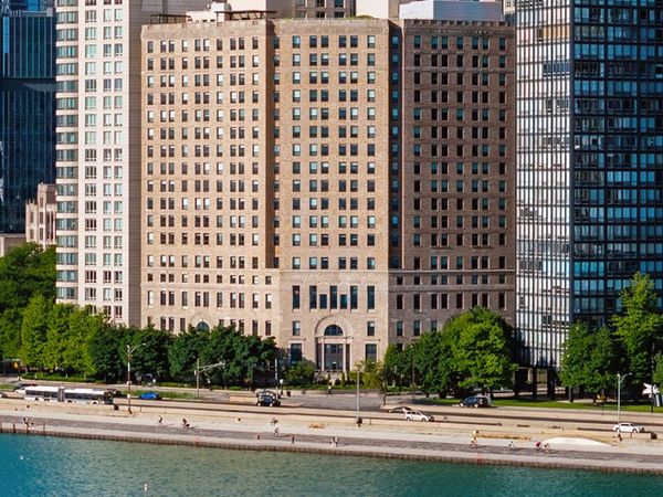850 N Lake Shore Drive, Unit 1702, Chicago, IL 60611
