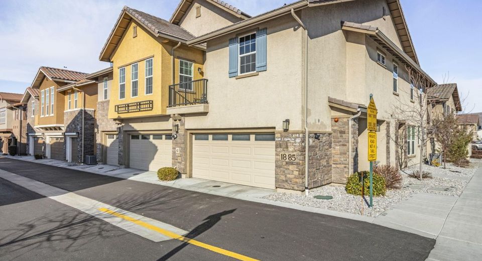 1885 Sea Horse Road, Unit B, Reno, NV 89521 Photo