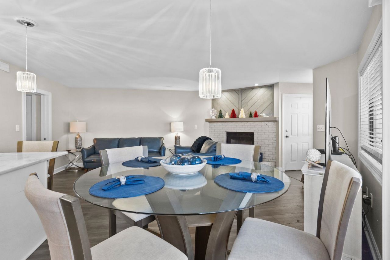 4214 Pinehurst Circle Photo 11