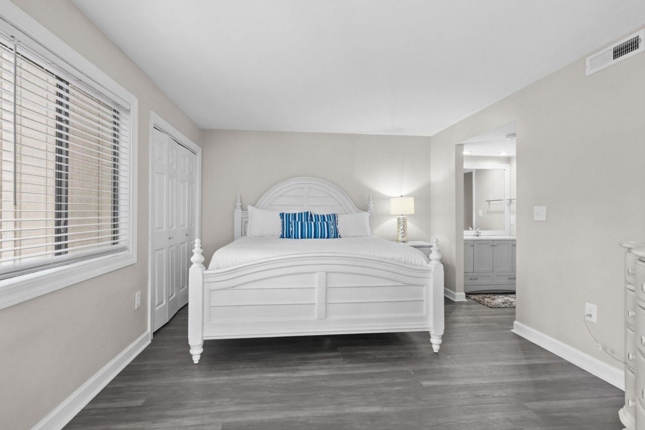 4214 Pinehurst Circle Photo 17