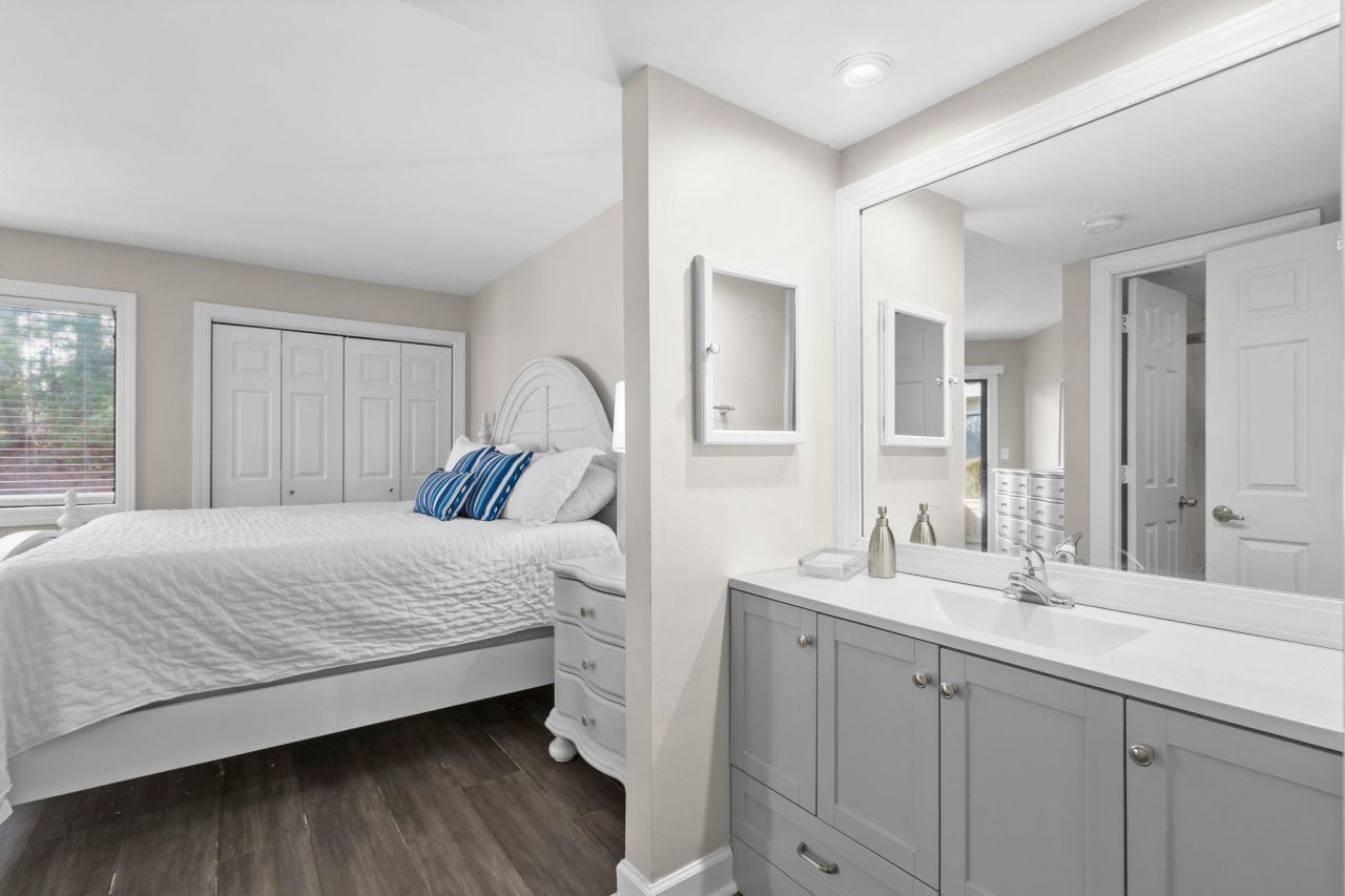 4214 Pinehurst Circle Photo 19