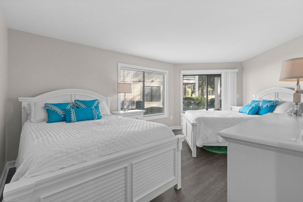 4214 Pinehurst Circle Photo 21