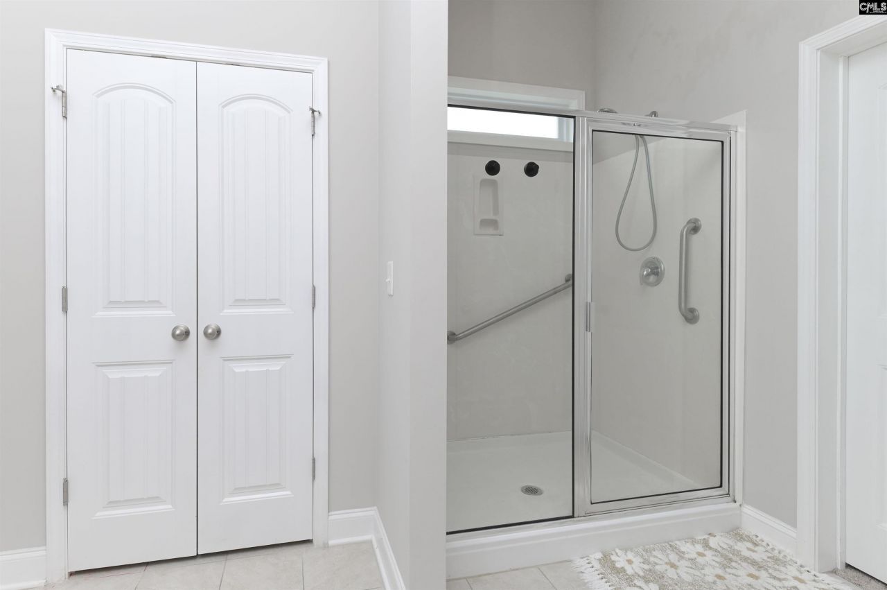 301 Explorer Drive  Photo 15