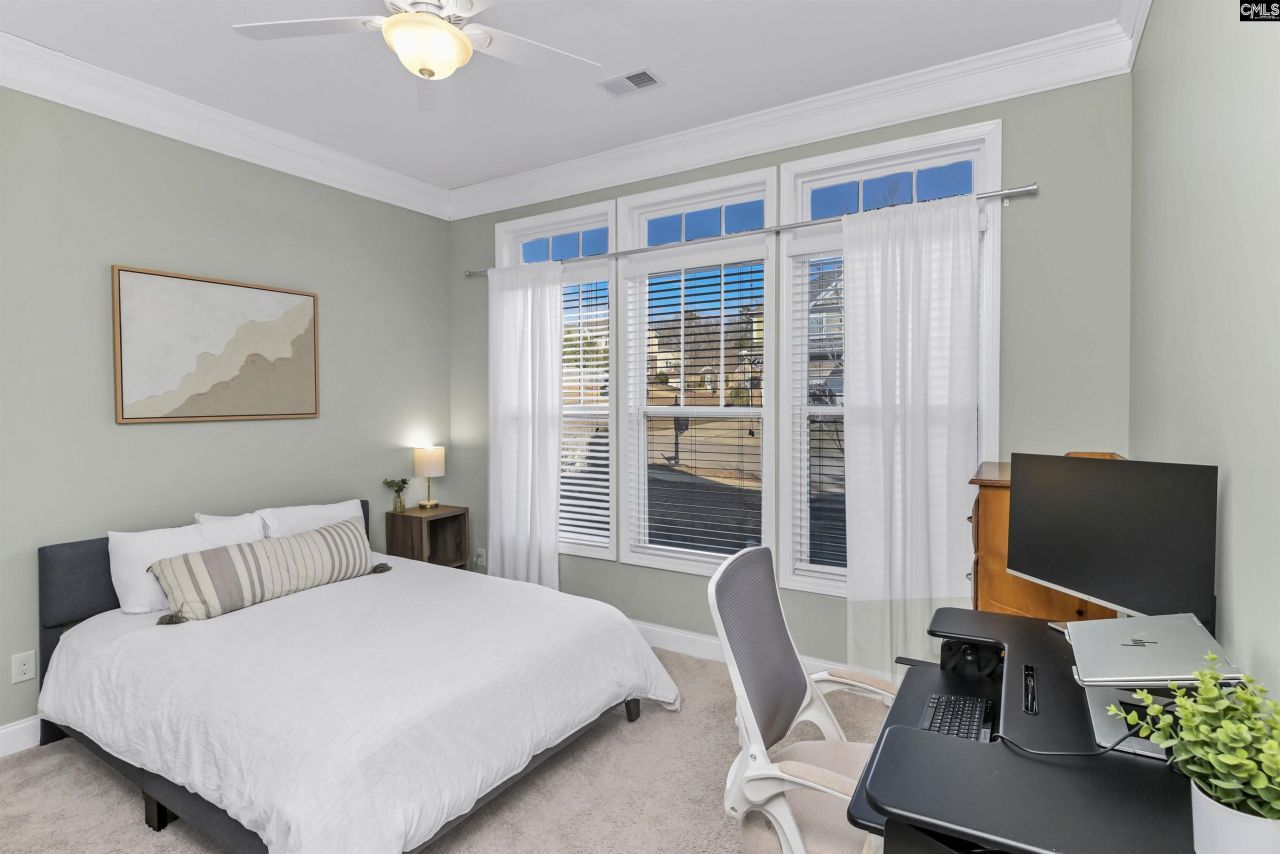 301 Explorer Drive  Photo 16