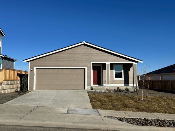 907 Steptoe View Ln, Cheney, WA 99004