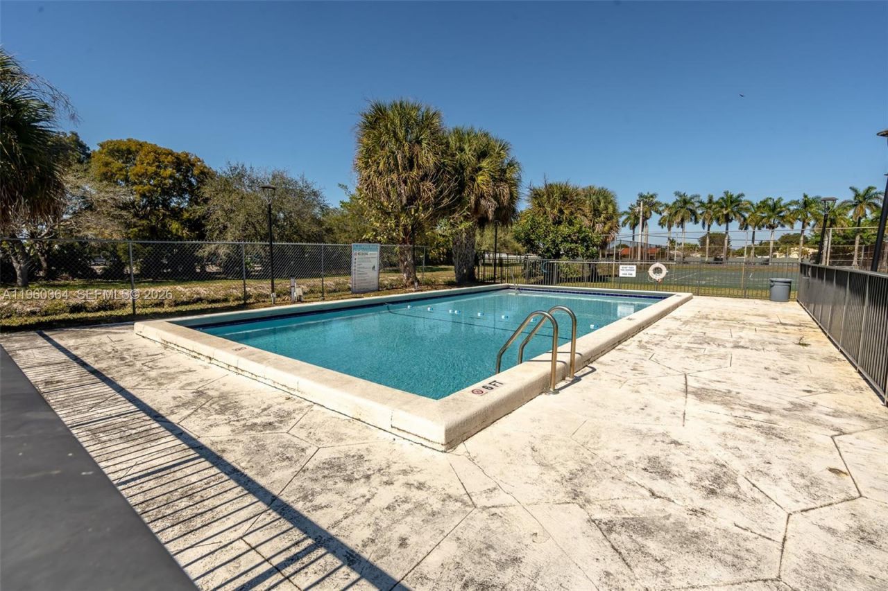 5800 SW 127th Ave, Unit 2220, Miami, FL 33183 Photo