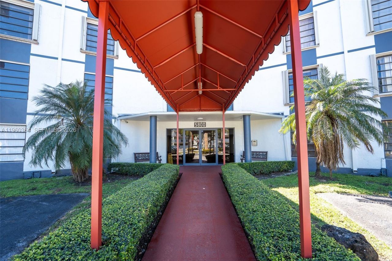 5800 SW 127th Ave, Unit 2220, Miami, FL 33183 Photo