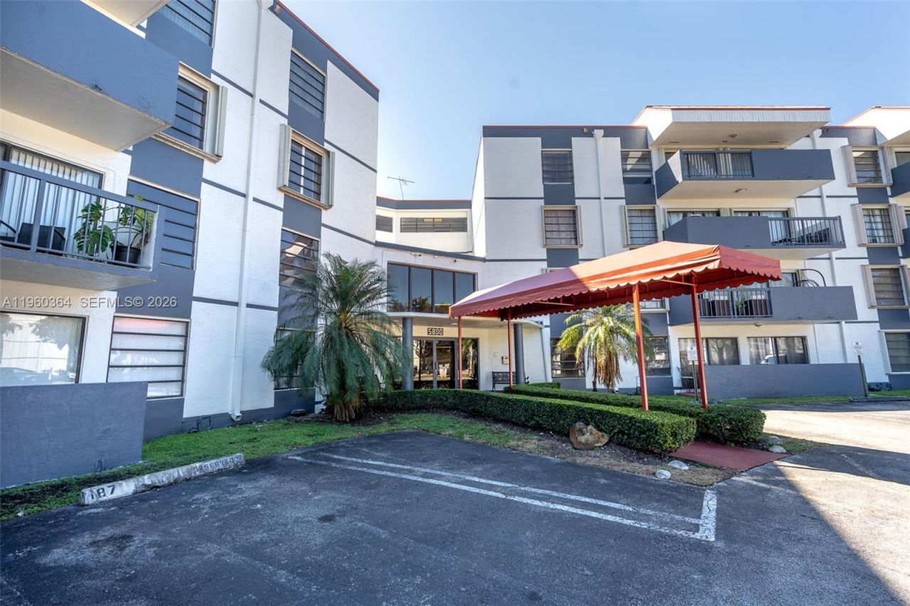 5800 SW 127th Ave, Unit 2220, Miami, FL 33183 Photo