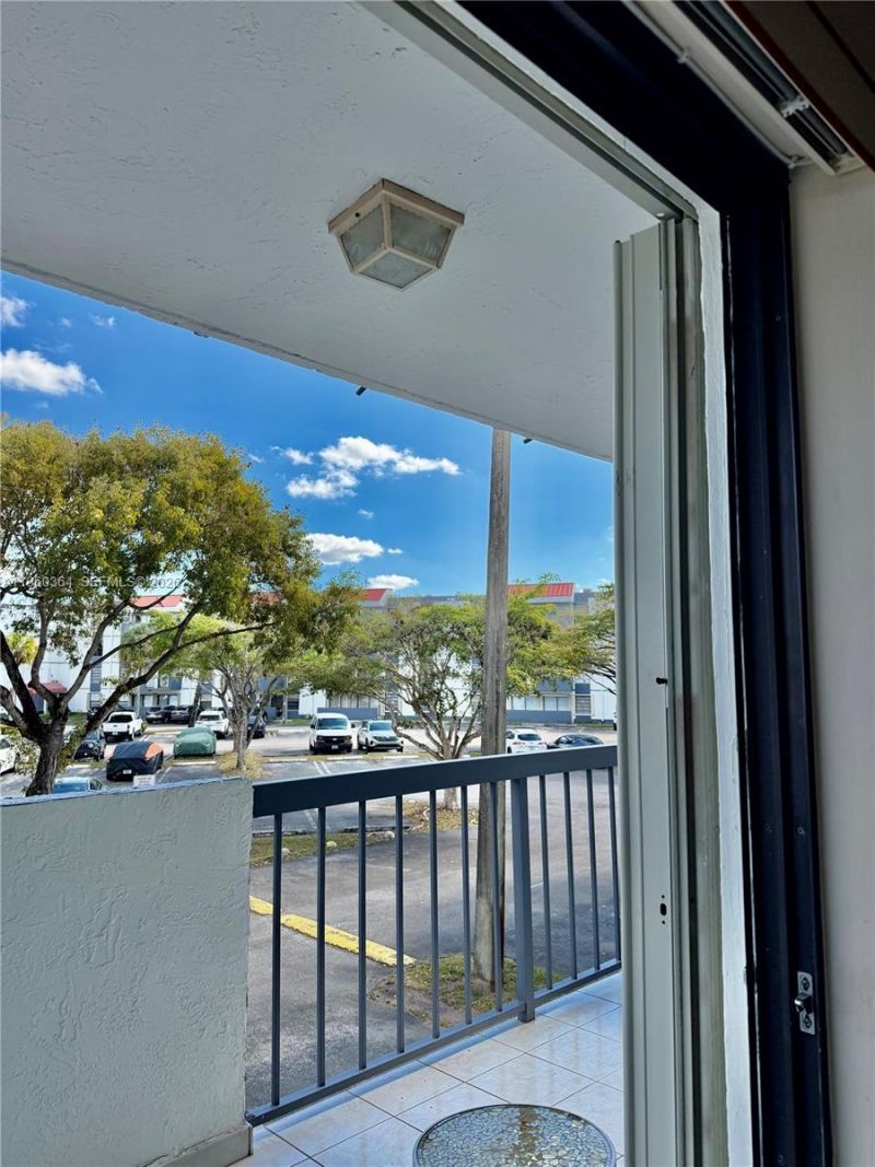 5800 SW 127th Ave, Unit 2220, Miami, FL 33183 Photo