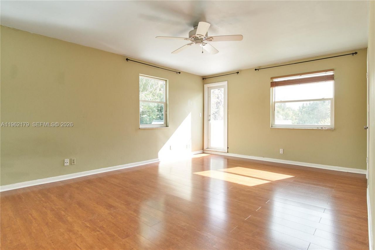 25 NE 12th St, Fort Lauderdale, FL 33304 Photo