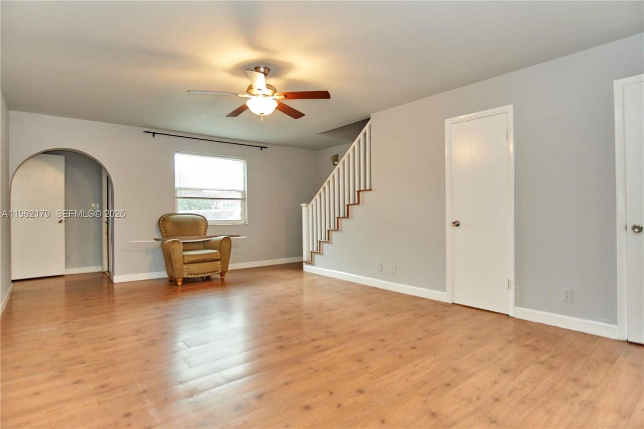 25 NE 12th St, Fort Lauderdale, FL 33304 Photo