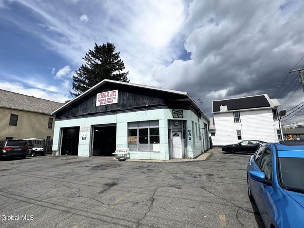 885 Strong Street, Schenectady, NY 12307