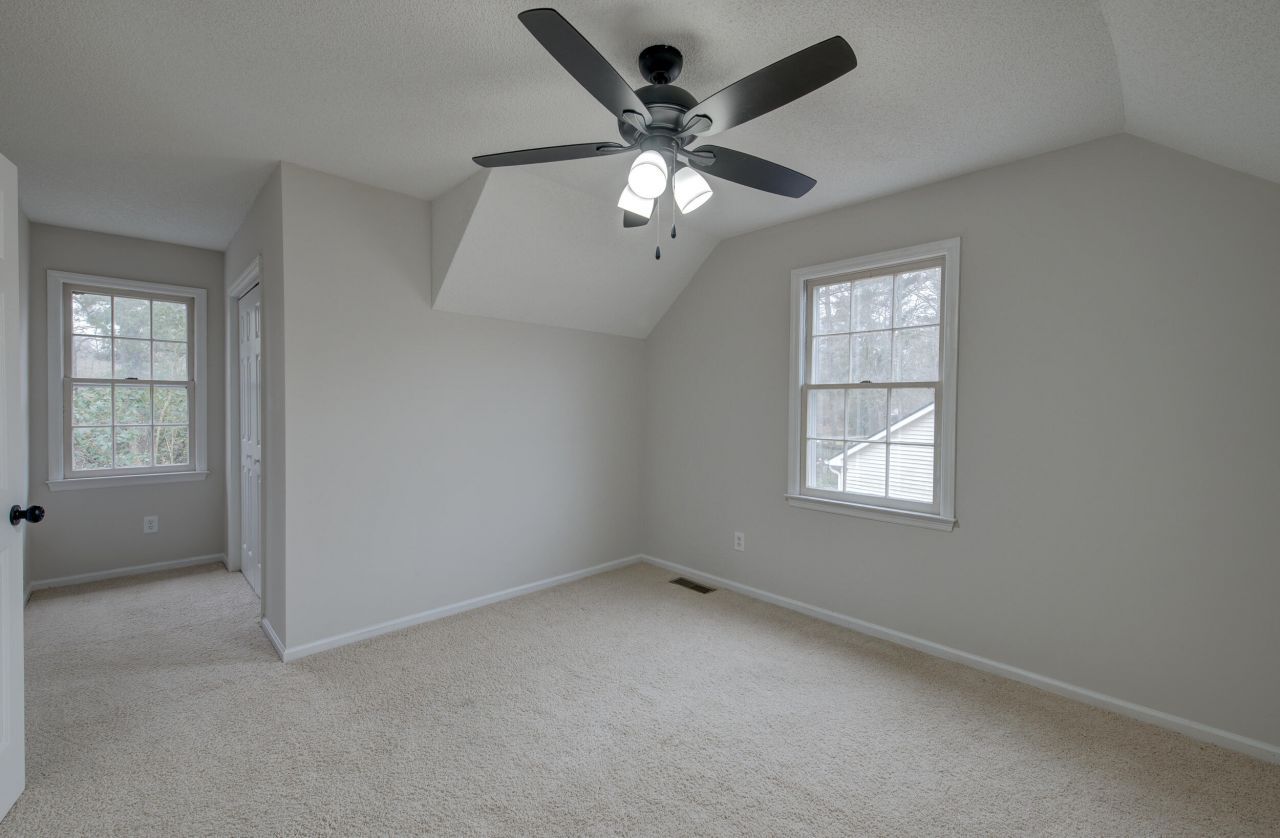 114 Hamlet Road Photo 29