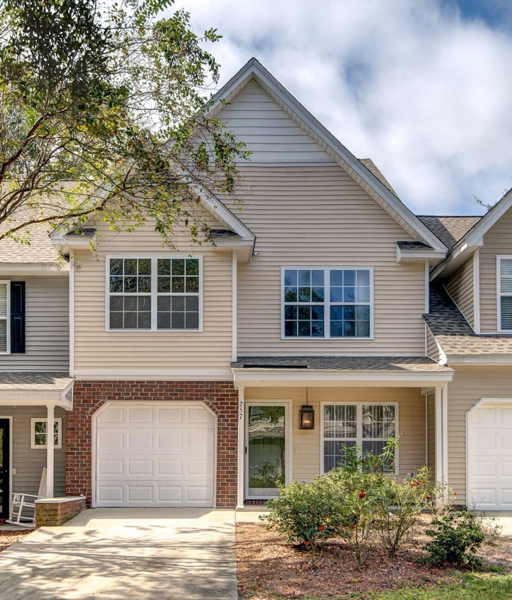 257 Kelsey Boulevard Photo 1