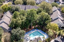 257 Kelsey Boulevard photo 4