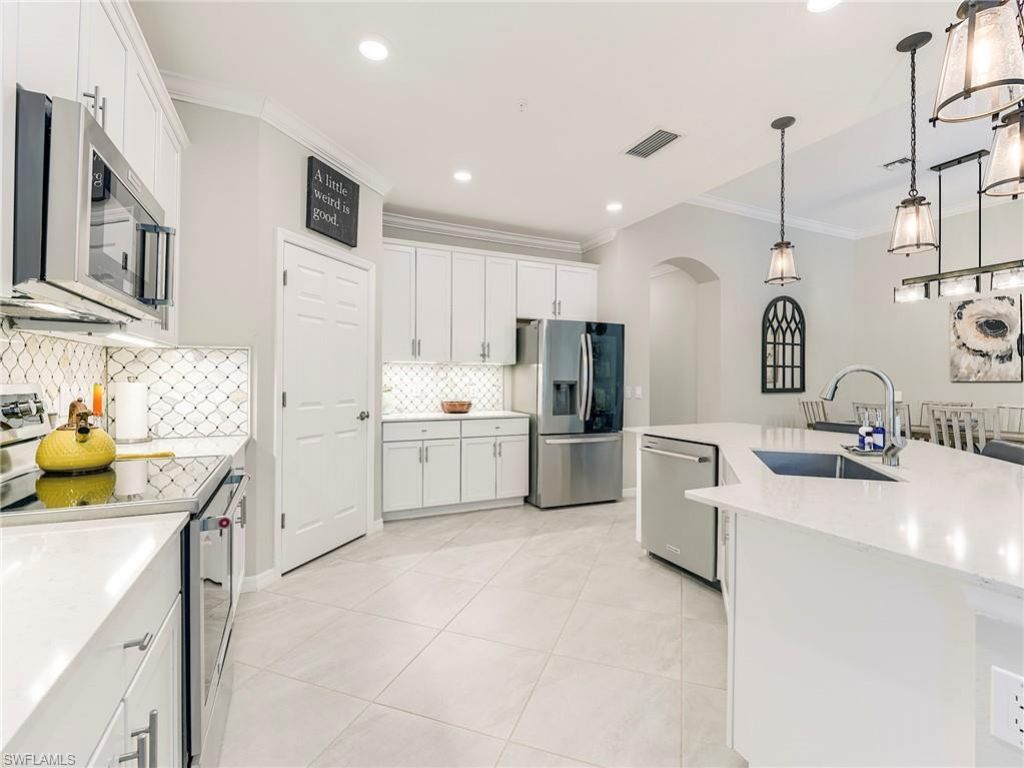 10545 Casella Way, Unit 202, Fort Myers, FL 33913 Photo