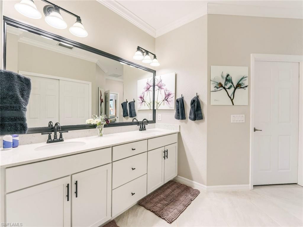 10545 Casella Way, Unit 202, Fort Myers, FL 33913 Photo