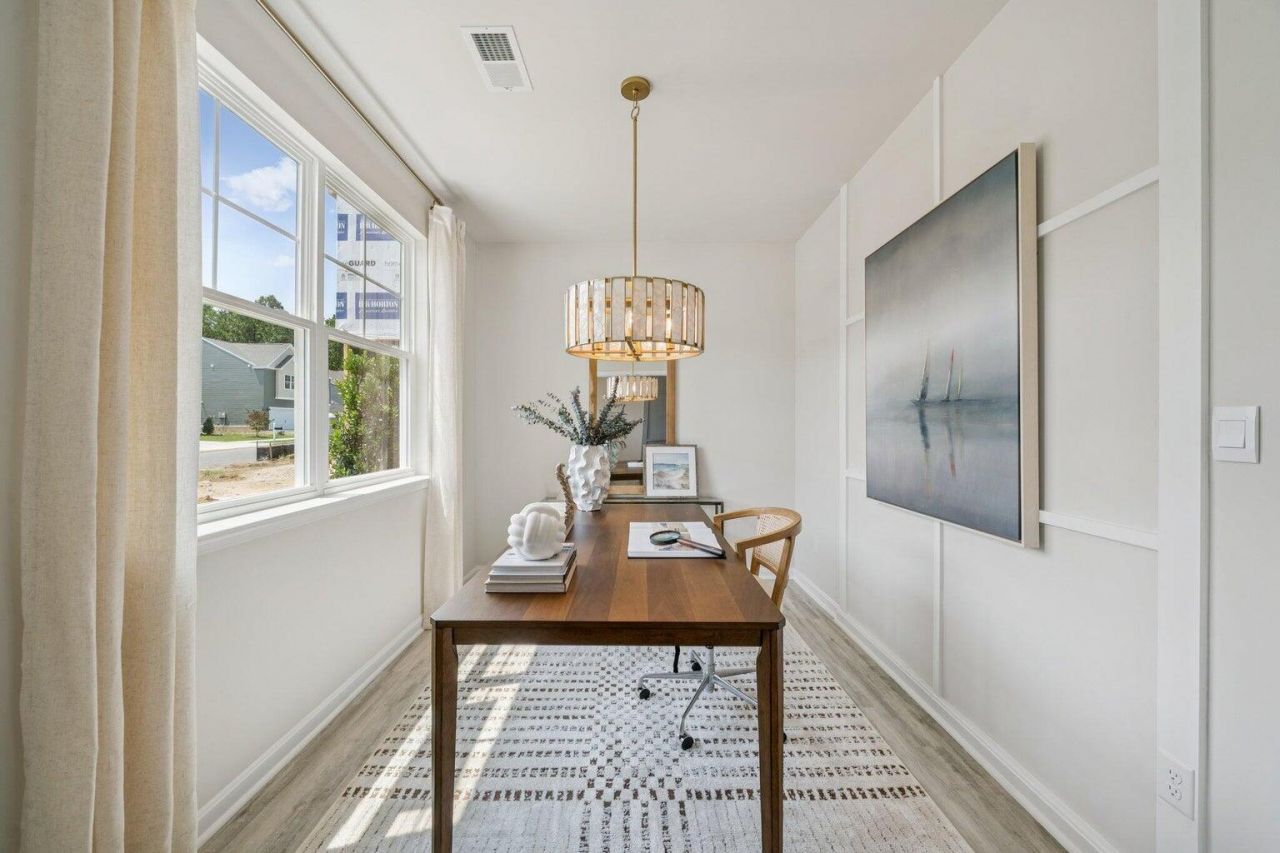 200 Hawk Tail Court Photo 17