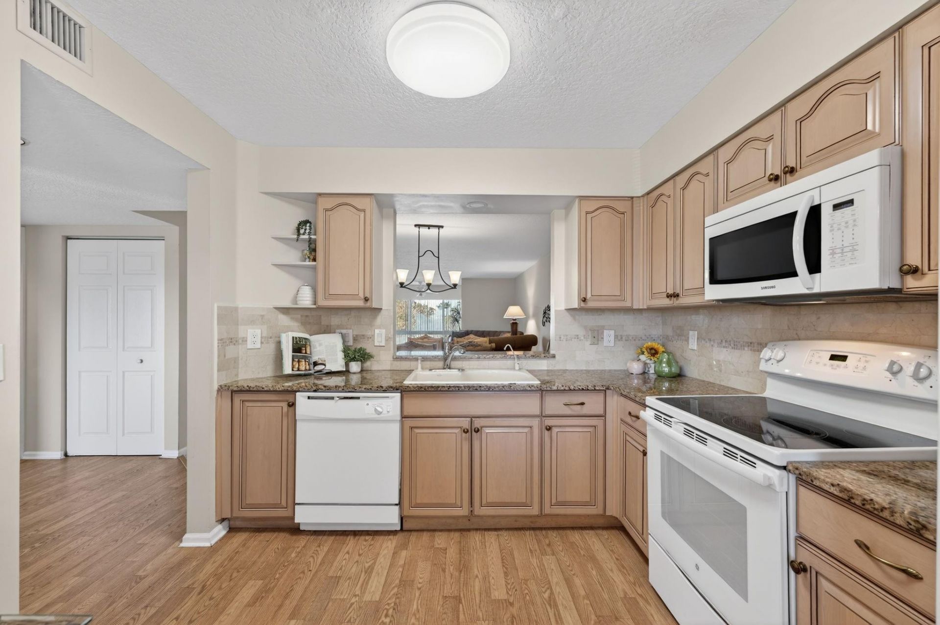 5906 Crystal Shores Drive, Unit 404, Boynton Beach, FL 33437 Photo