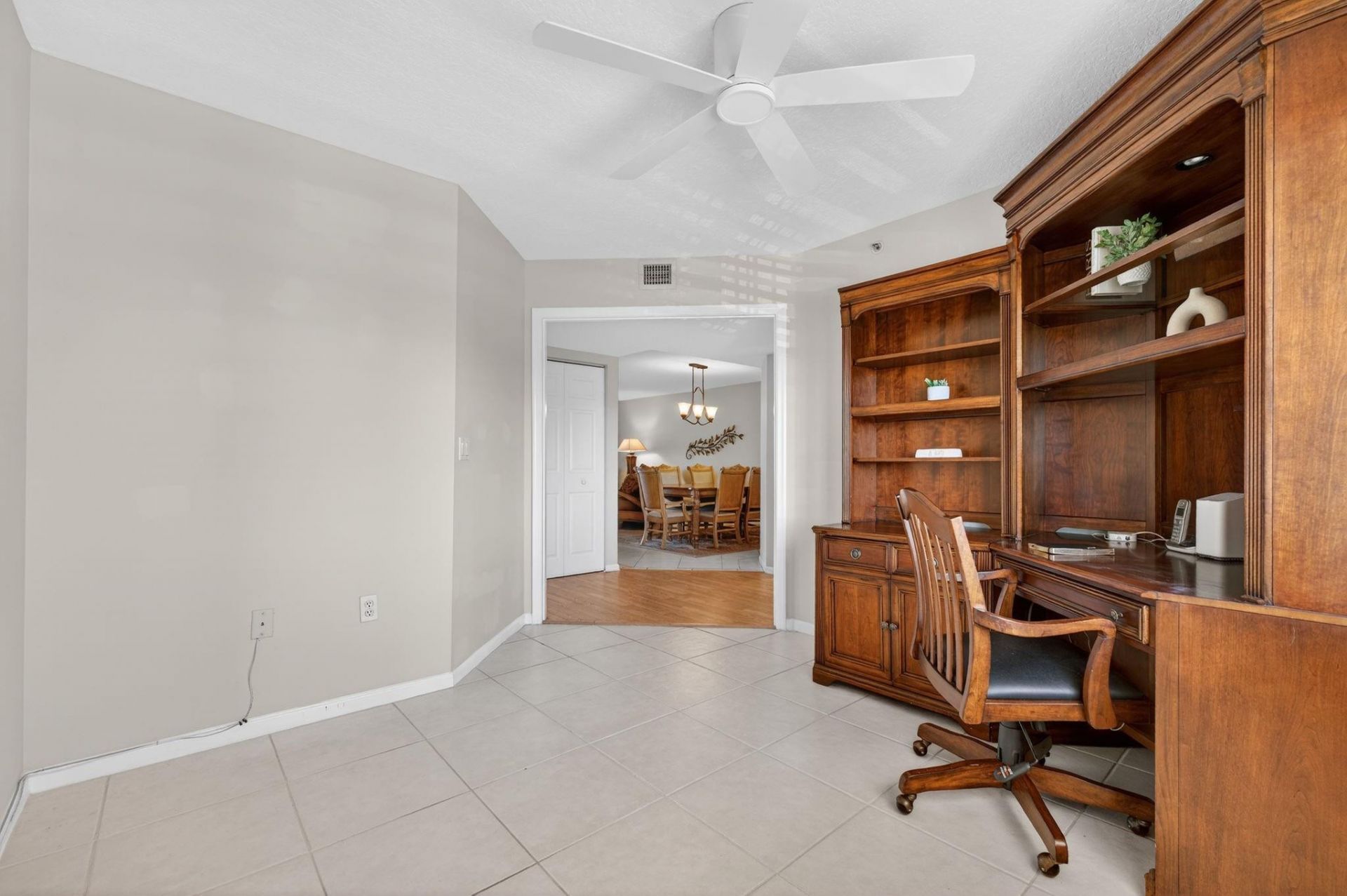 5906 Crystal Shores Drive, Unit 404, Boynton Beach, FL 33437 Photo