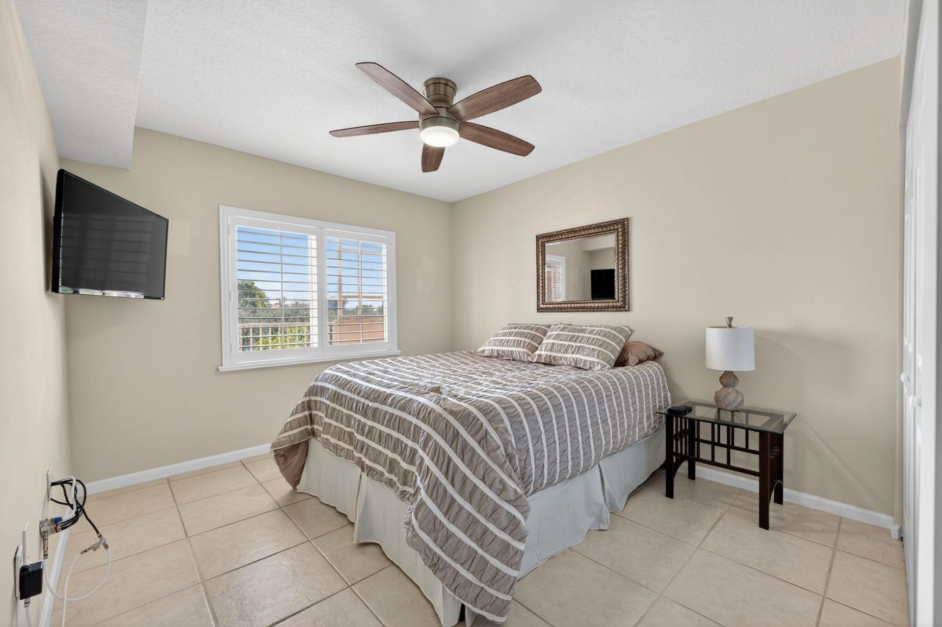 5906 Crystal Shores Drive, Unit 404, Boynton Beach, FL 33437 Photo