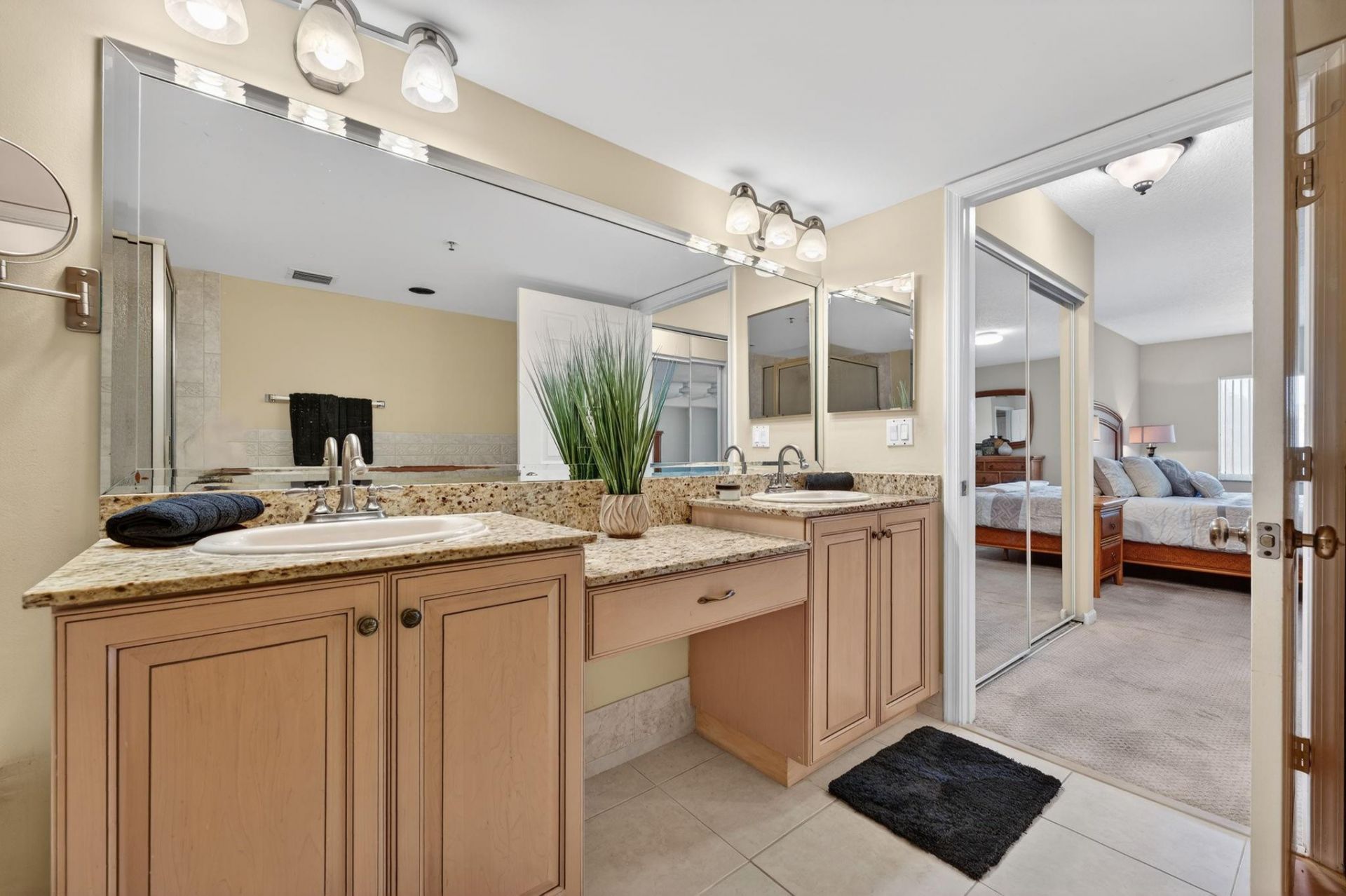5906 Crystal Shores Drive, Unit 404, Boynton Beach, FL 33437 Photo
