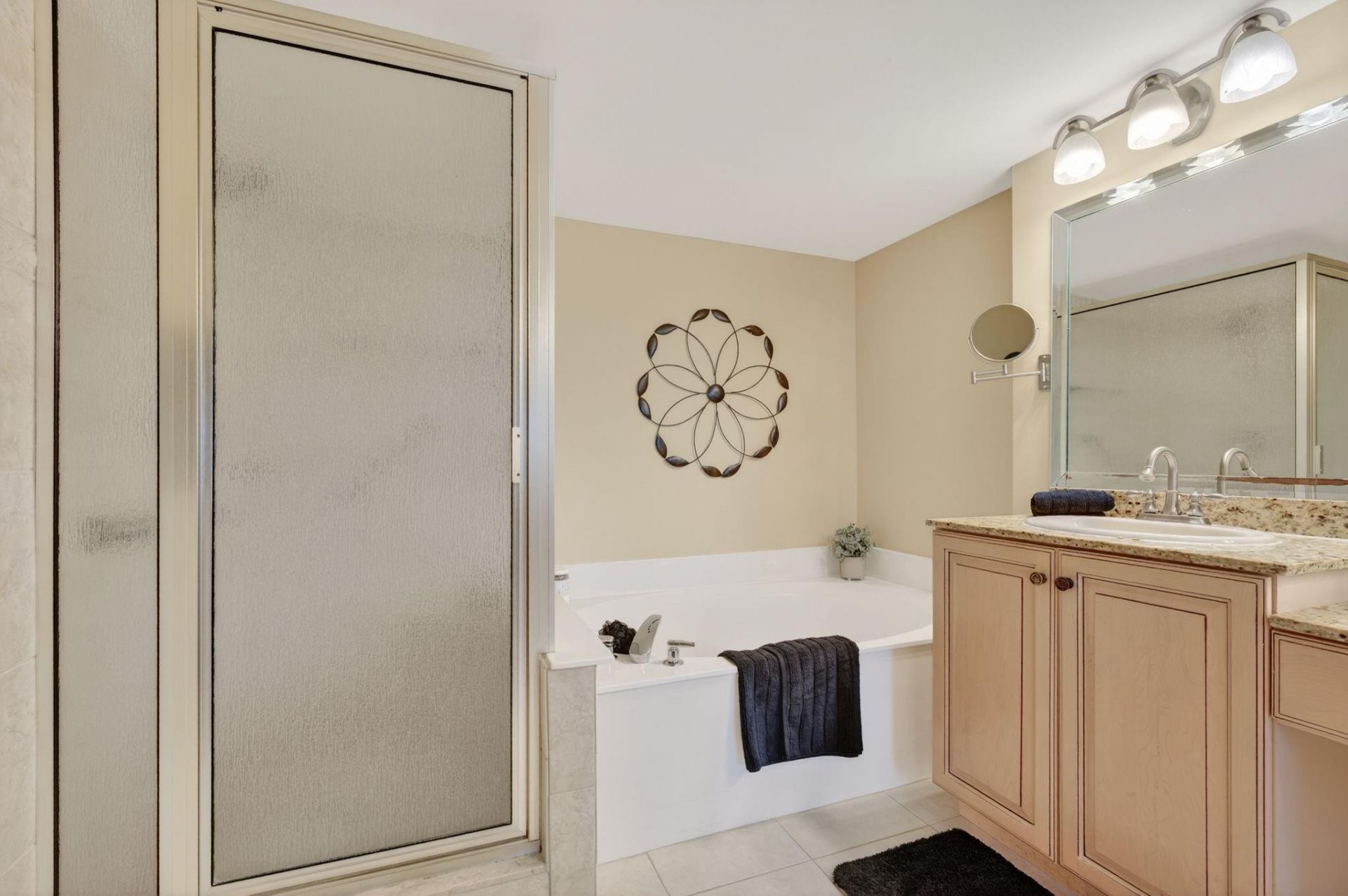 5906 Crystal Shores Drive, Unit 404, Boynton Beach, FL 33437 Photo