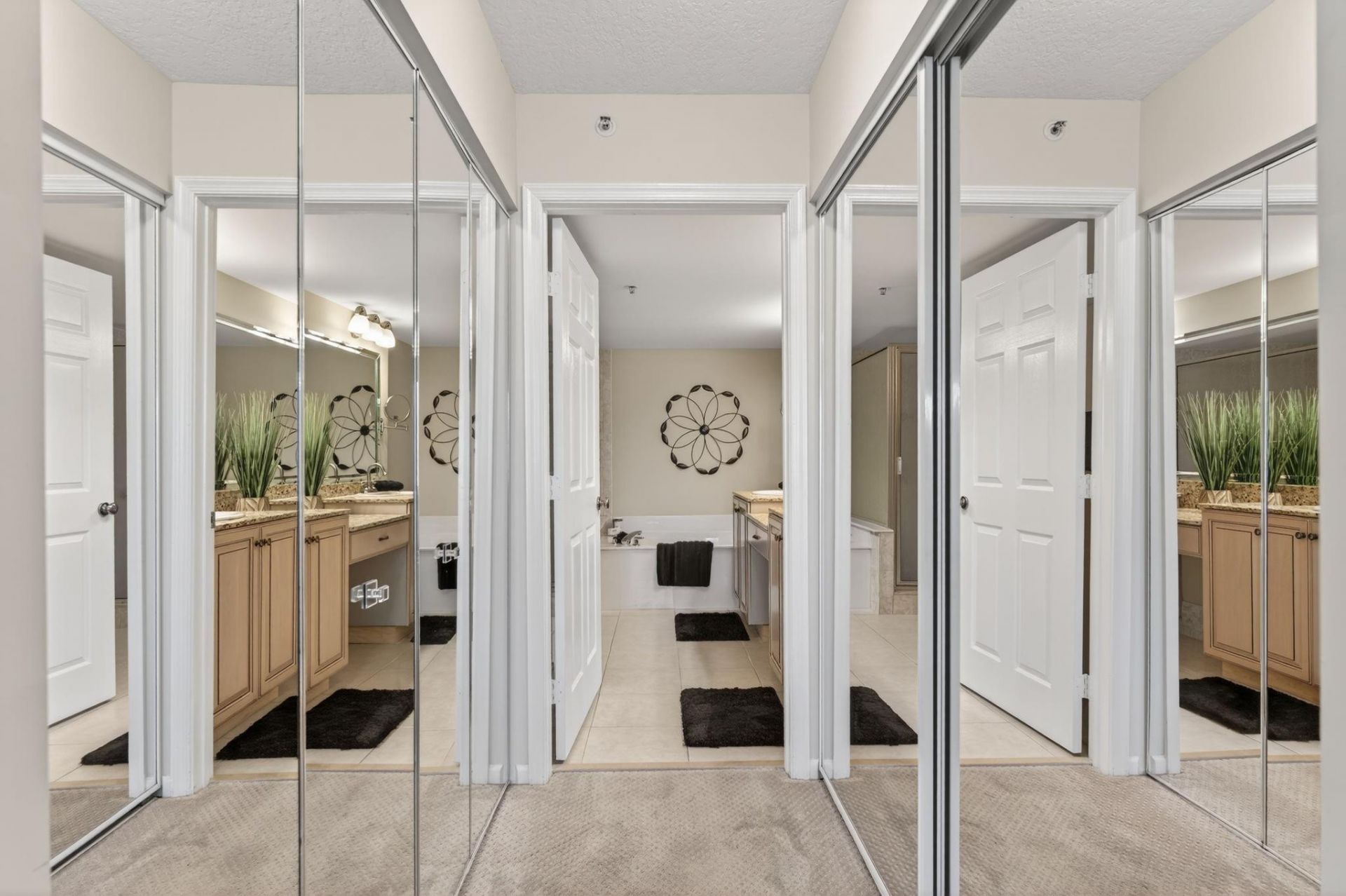 5906 Crystal Shores Drive, Unit 404, Boynton Beach, FL 33437 Photo