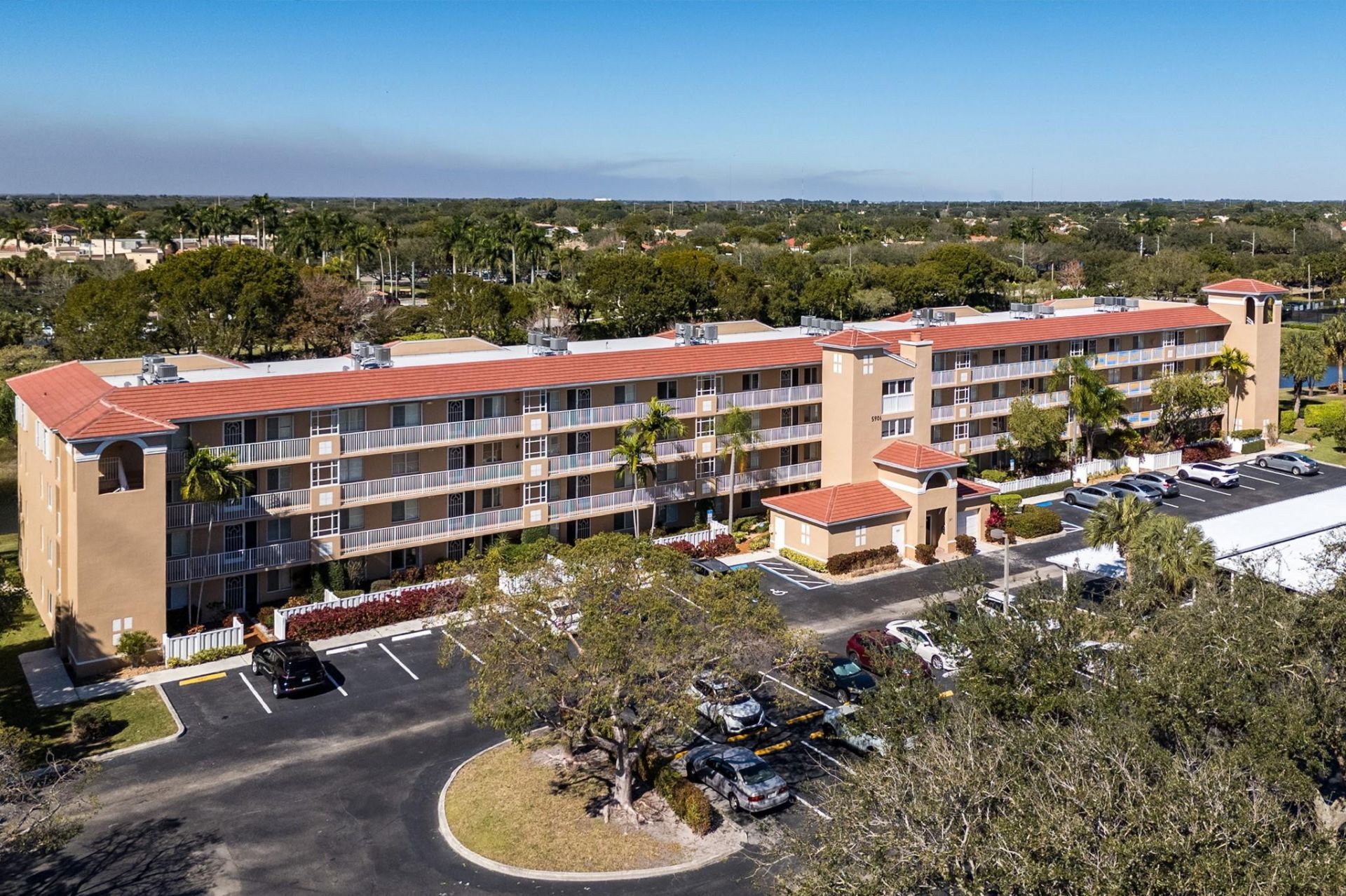 5906 Crystal Shores Drive, Unit 404, Boynton Beach, FL 33437 Photo