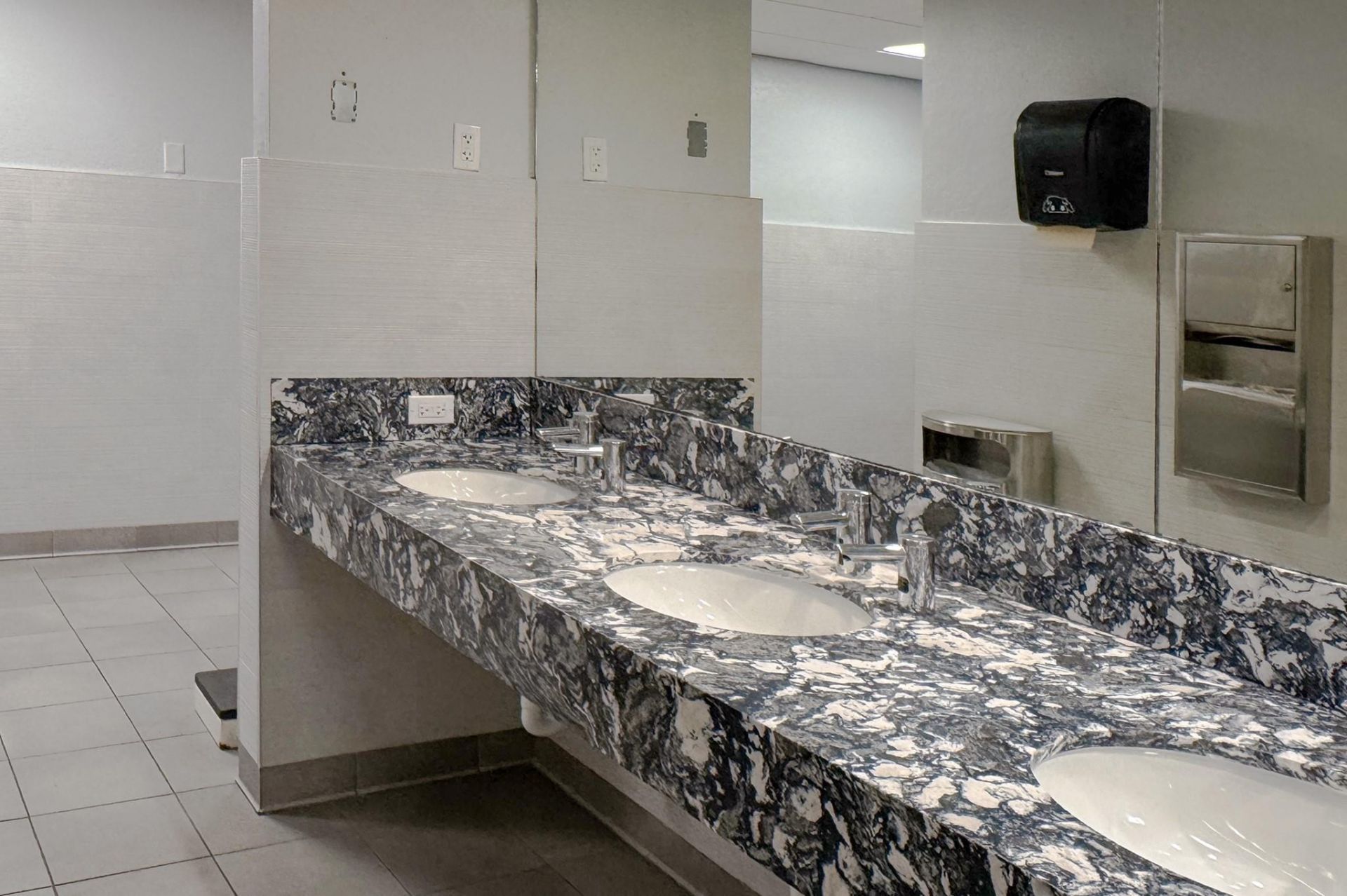 5906 Crystal Shores Drive, Unit 404, Boynton Beach, FL 33437 Photo