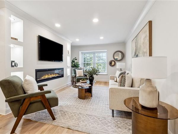 107 La Rue Place NW, Atlanta, GA 30327