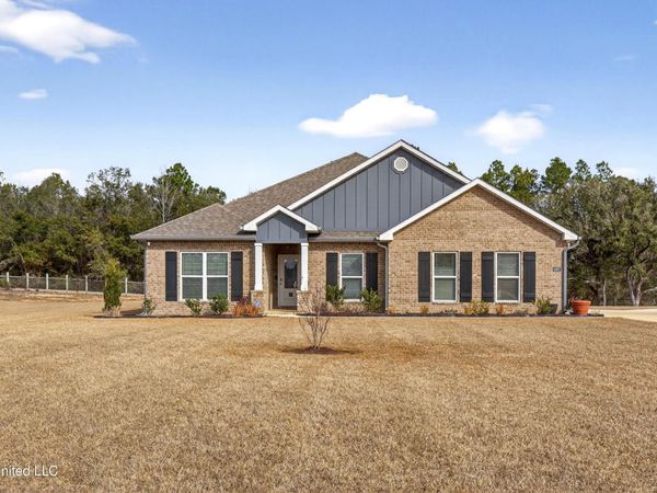 18927 Harrington Circle, Biloxi, MS 39532