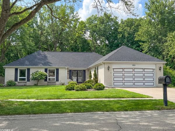 3849 Grace Lane, Glenview, IL 60025