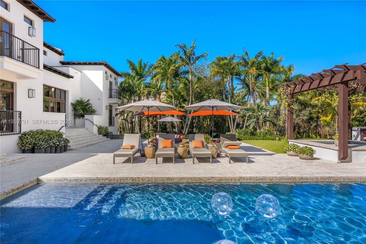 555 Arvida Pkwy, Coral Gables, FL 33156 Photo