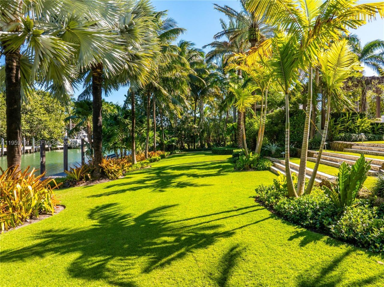 555 Arvida Pkwy, Coral Gables, FL 33156 Photo