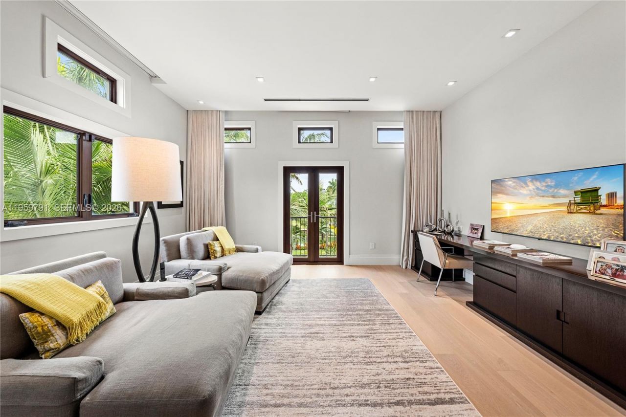 555 Arvida Pkwy, Coral Gables, FL 33156 Photo